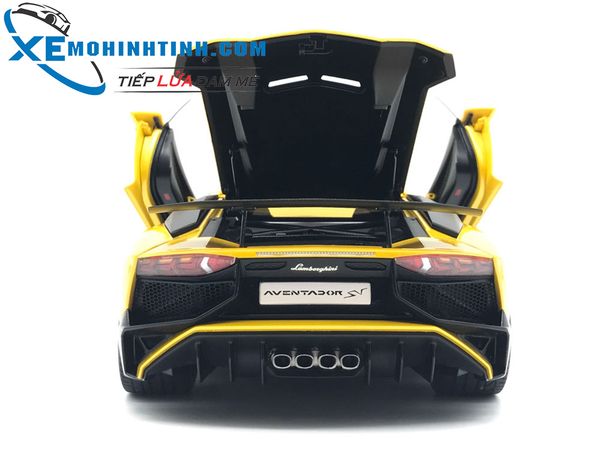 1/18 LAMBORGHINI AVENTADOR LP750-4 SV (VÀNG)