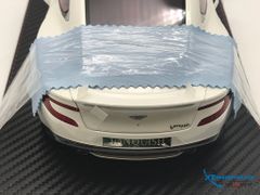 FA008 MH 1:18 FRONTIART ASTON MARTIN VANQUISH COUPE ''OPEN'' (TRẮNG)