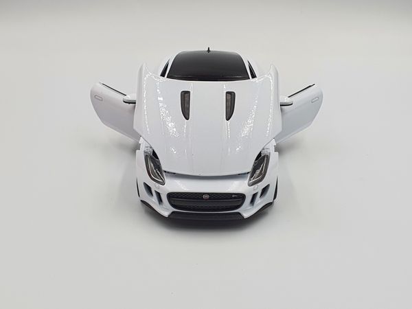 XE MÔ HÌNH JAGUAR F TYPE 1:24 WELLY (TRẮNG)