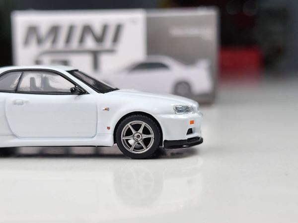 Xe mô hình Top Secret Nissan Skyline GT-R VR32 White RHD 1:64 MiniGT ( Trắng )