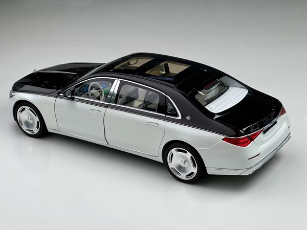 Xe Mô Hình Mercedes-Maybach S-Class 2021 1:18 Norev ( Trắng Mui Đen ) - Mâm Thường