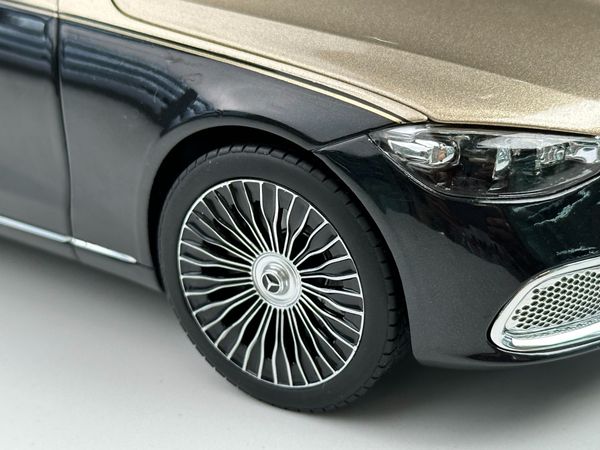 Xe Mô Hình Mercedes-Maybach S-Class 2021 1:18 Norev ( Gold/ Black/ Mâm Vành)