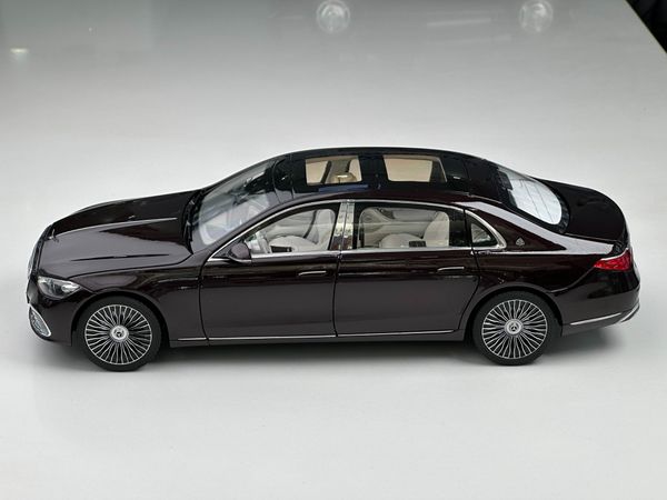 Xe Mô Hình Mercedes-Maybach S-Class 2021 1:18 Norev ( Black Ruby ) - Mâm Vành