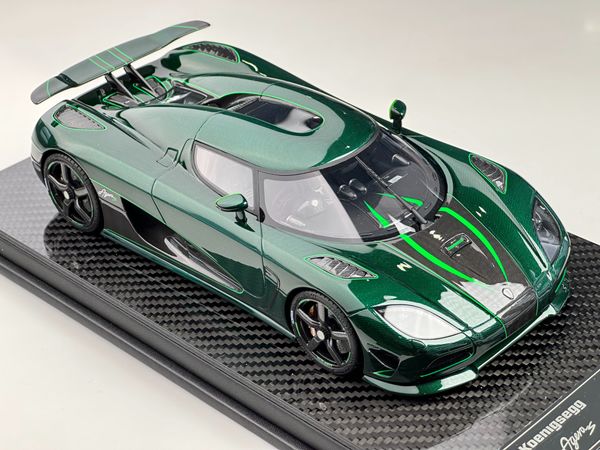 Xe mô hình Koenigsegg Agera S 1:18 FrontiArt ( Green Carbon )