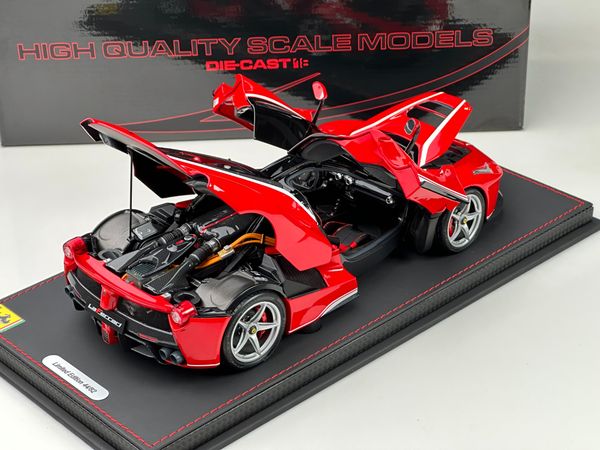 Ferrari LaFerrari Rosso Corsa 322 1:18 BBR (Đỏ Mui Đen Viền Trắng) Limited