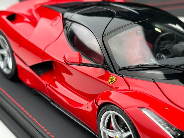 Xe Mô Hình Ferrari LaFerrari 1:18 BBR Models ( Đỏ Mui Đen ) Limited