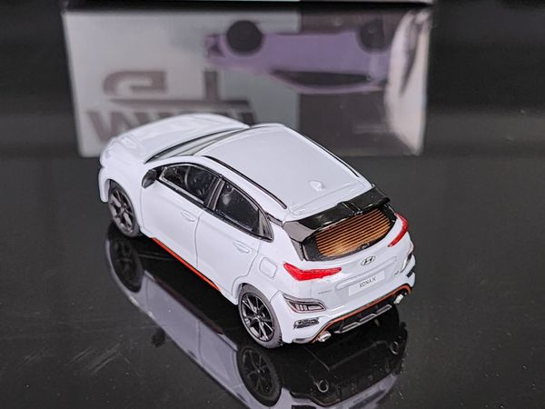 Xe Mô Hình Hyundai KONA N 1:64 MiniGT ( Xanh )