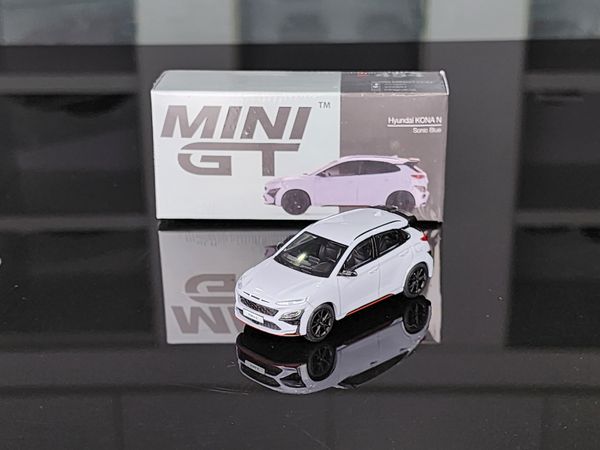 Xe Mô Hình Hyundai KONA N 1:64 MiniGT ( Xanh )