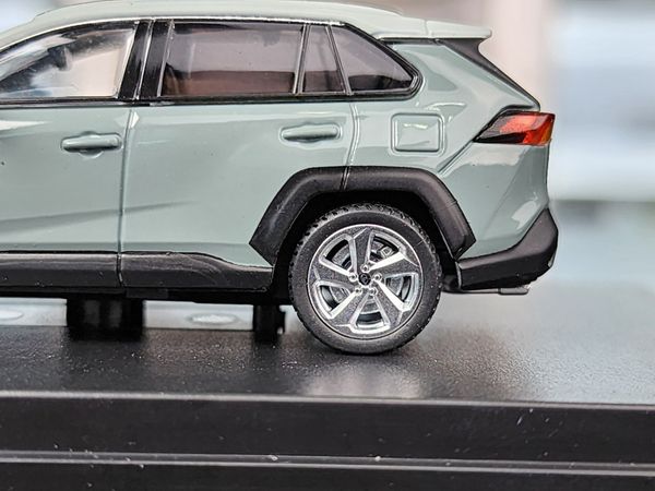 Xe Mô Hình Toyota RAV4 Hybrid 1:64 LCD ( Xám )