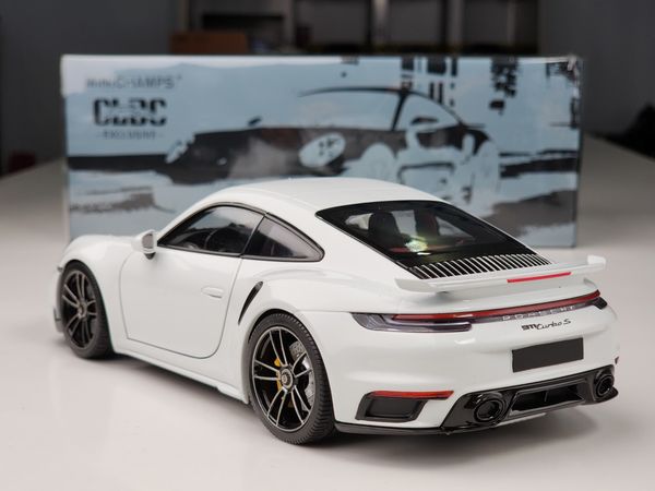 Xe mô hình Porsche 911 (992) Turbo S Coupe Sport Design - 2021 1:18 Minichanmps (White Metallic)