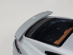 Xe mô hình Porsche 911 (992) Turbo S Coupe Sport Design - 2021 1:18 Minichanmps (Silver Metallic)