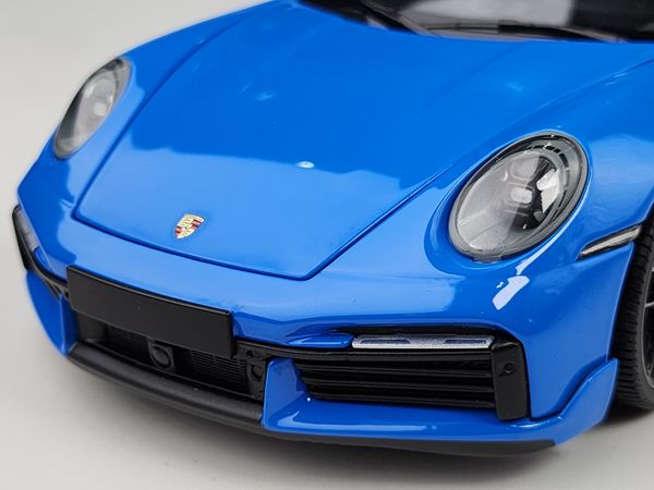 Xe mô hình Porsche 911 (992) Turbo S Coupe Sport Design - 2021 1:18 Minichanmps (Dark Blue)