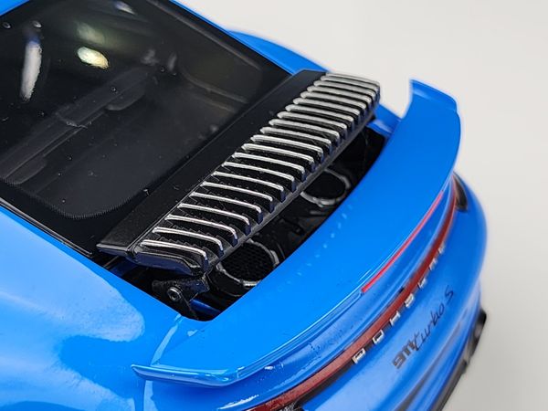 Xe mô hình Porsche 911 (992) Turbo S Coupe Sport Design - 2021 1:18 Minichanmps (Dark Blue)