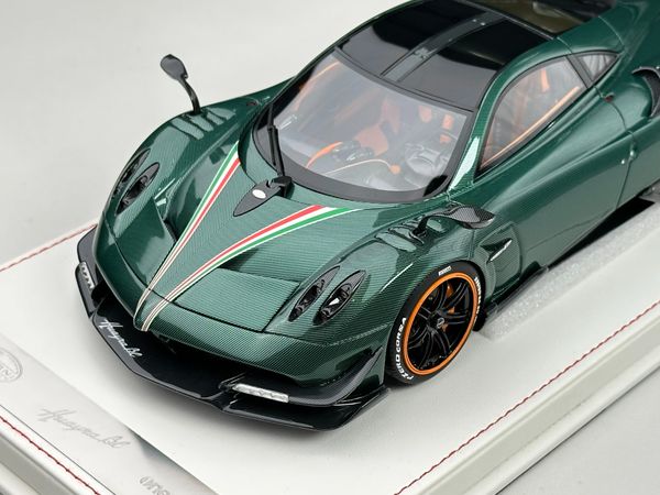 Xe mô hình Pagani Huayra BC 1:18 One Model ( Xanh Lá Carbon )