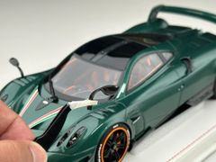 Xe mô hình Pagani Huayra BC 1:18 One Model ( Xanh Lá Carbon )