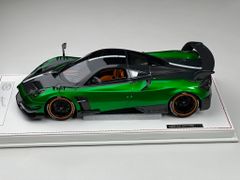 Xe mô hình Pagani Huayra BC 1:18 One Model ( Xanh Lá Mui Đen )