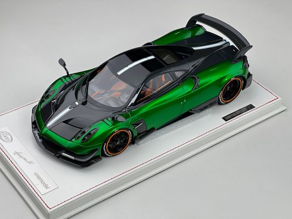 Xe mô hình Pagani Huayra BC 1:18 One Model ( Xanh Lá Mui Đen )