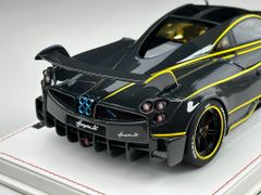 Xe mô hình Pagani Huayra BC 1:18 One Model ( Đen Viền Vàng )