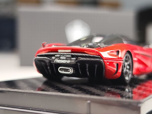 Xe Mô Hình Koenigsegg Regera 1:64 FrontiArt ( Draco Red )