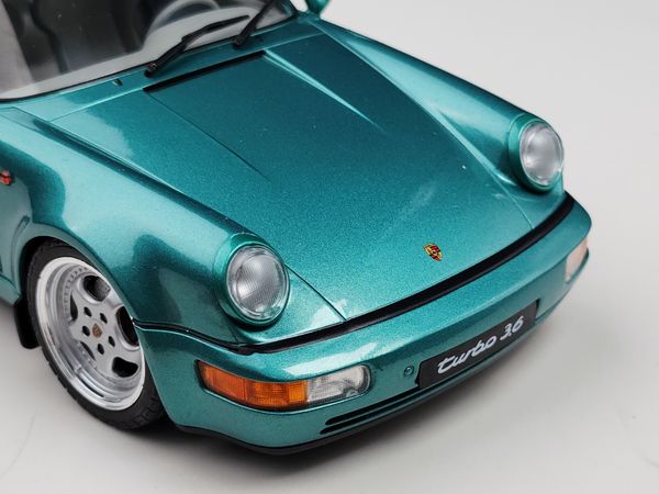 Xe mô hình Porsche 964 Turbo 1:18 Solido (Xanh Ngọc)