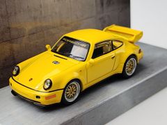 Xe Mô Hình Porsche 911 RSR 1:64 Tarmac Works ( Vàng )