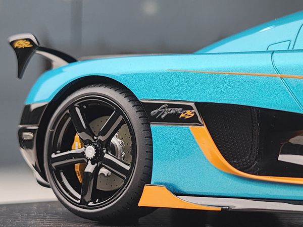 Xe mô hình Koenigsegg Agera RS 1:18 GTSpirit (Xanh Ngọc)