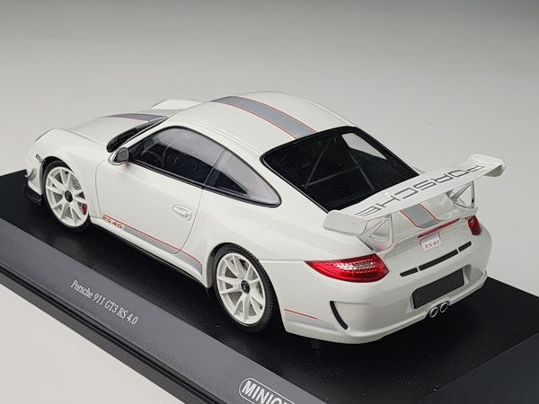 Xe Mô Hình Porsche 911 GT3 RS 4.0 2011 1:18 Mini Champs ( Trắng )