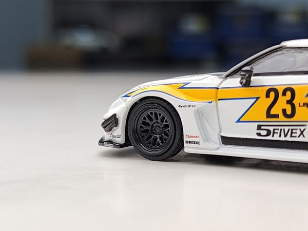 Xe Mô Hình Nissan LB-Silhouette WORKS GT 35GT-RR Ver.1 LB Racing 1:64 MiniGT ( Trắng)