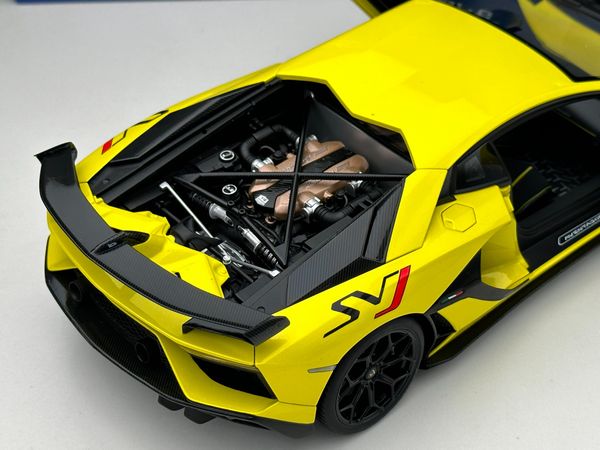 Xe Mô Hình Lamborghini Aventador SVJ 1:18 AUTOart ( Vàng )