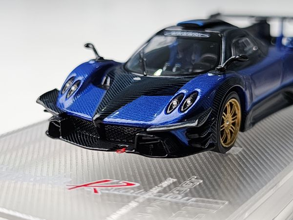 Xe mô hình Pagani Zonda Revulucion 1:64 CM Model (Xanh Cacbon)