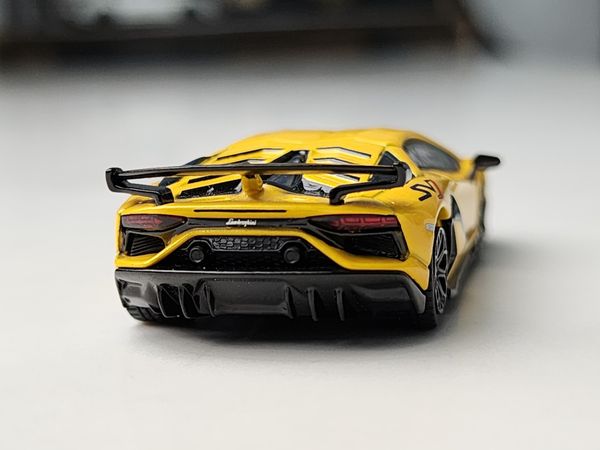 Xe Mô Hình Lamborghini Aventador SVJ 1:64 MiniGT ( Vàng )