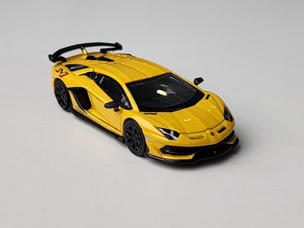 Xe Mô Hình Lamborghini Aventador SVJ 1:64 MiniGT ( Vàng )