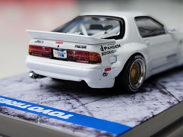 Xe Mô Hình Pandem Mazda RX-7 FC3S 1:64 Tarmac Works ( White )