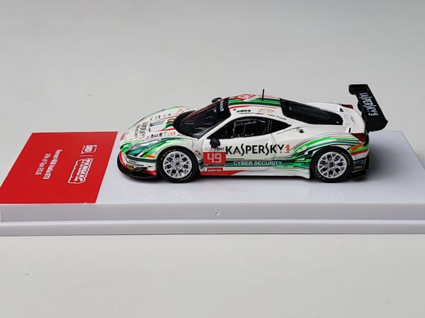 Xe Mô Hình Ferrari 458 Italia GT3 1:64 Tarmac Works ( Trắng #49 )