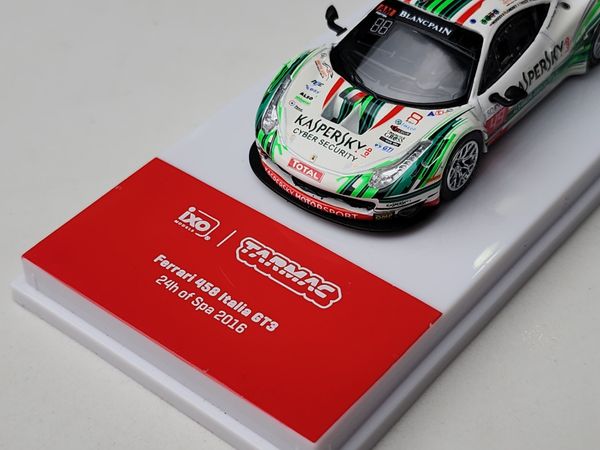 Xe Mô Hình Ferrari 458 Italia GT3 1:64 Tarmac Works ( Trắng #49 )