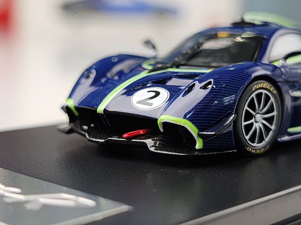 Xe Mô Hình Pagani Huayra R 1:64 LCD ( Blue Carbon )