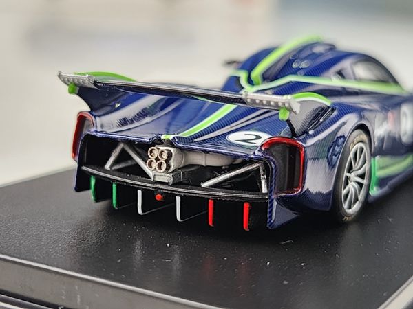 Xe Mô Hình Pagani Huayra R 1:64 LCD ( Blue Carbon )