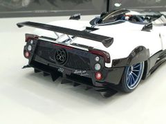 Xe mô hình Pagani Zonda HP 1:18 LCD (Trắng)