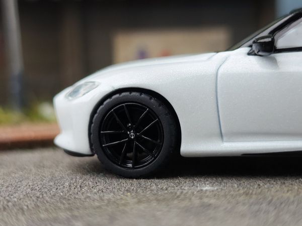 Xe Mô Hình Nissan Z Performance 2023 Everest 1:64 MiniGT ( White LHD )