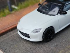 Xe Mô Hình Nissan Z Performance 2023 Everest 1:64 MiniGT ( White LHD )