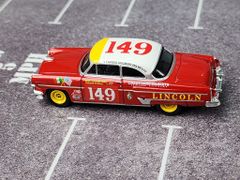 Xe Mô Hình Lincoln Capri 1954 Carrera Panamericana Class Winner #149 1:64 MiniGT