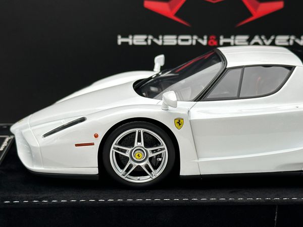 Xe Mô Hình Ferrari Enzo 1:18 HH Model ( Bianco Avorio )