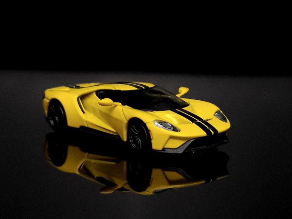 Xe Mô Hình Ford GT Triple 1:64 MiniGT ( Yellow )