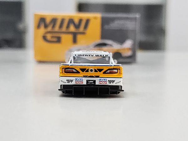 Xe Mô Hình Nissan LB-Super Silhouette S15 Silva #23 2022 1:64 MiniGT