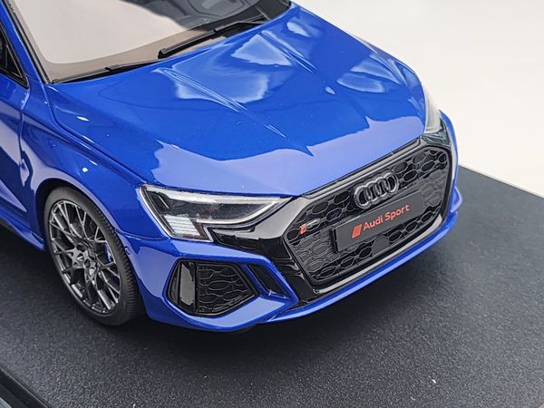 Xe Mô Hình Audi RS 3 Sportback Performance Edition 2022 1:18 GT Sprirt