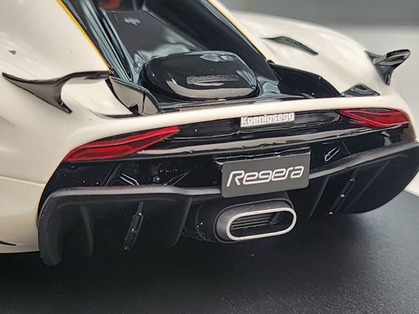 Xe Mô Hình Koenigsegg Regera 2018 1:18 GT Sprirt ( White )