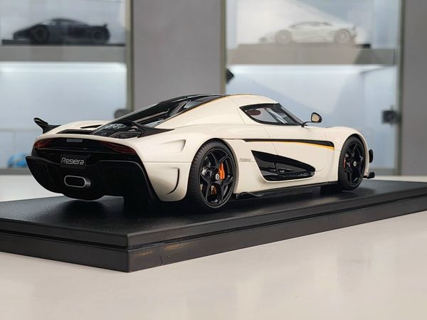 Xe Mô Hình Koenigsegg Regera 2018 1:18 GT Sprirt ( White )