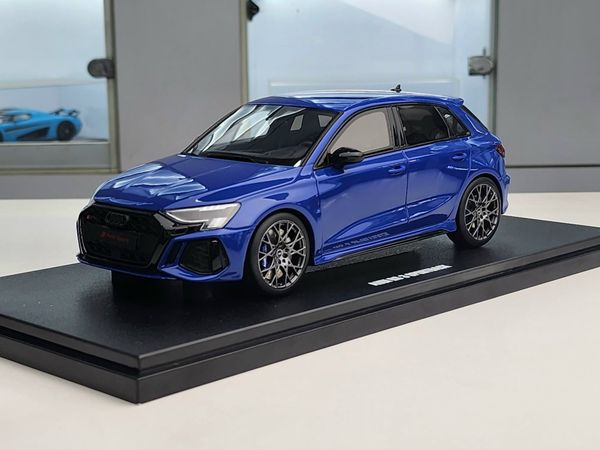 Xe Mô Hình Audi RS 3 Sportback Performance Edition 2022 1:18 GT Sprirt