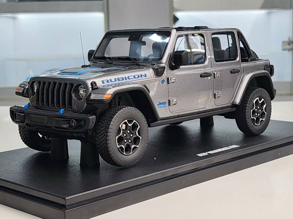 Xe Mô Hình 2022 Jeep Wrangler 4xe 2021 1:18 GT Sprirt ( Sliver )