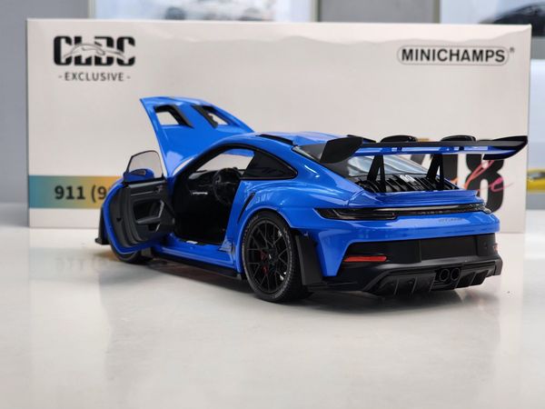 Xe Mô Hình Porsche 911 GT3 RS 2022 1:18 Minichamps